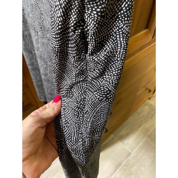 Sleeveless black Jockey Dress knee length & Lined 2X Polyester spandex E… - Picture 5 of 6